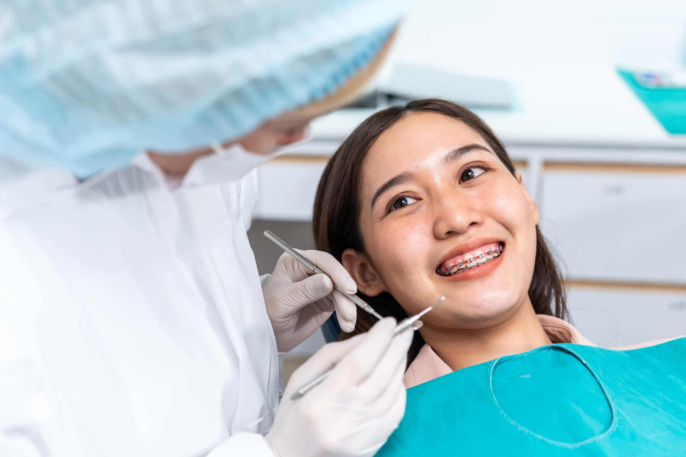 Tratamiento de aparatos dentales turqua